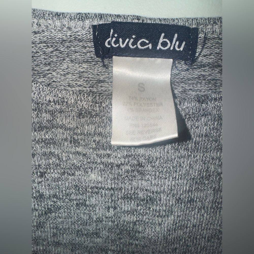 Gray Women's Top - Picture 3 of 3